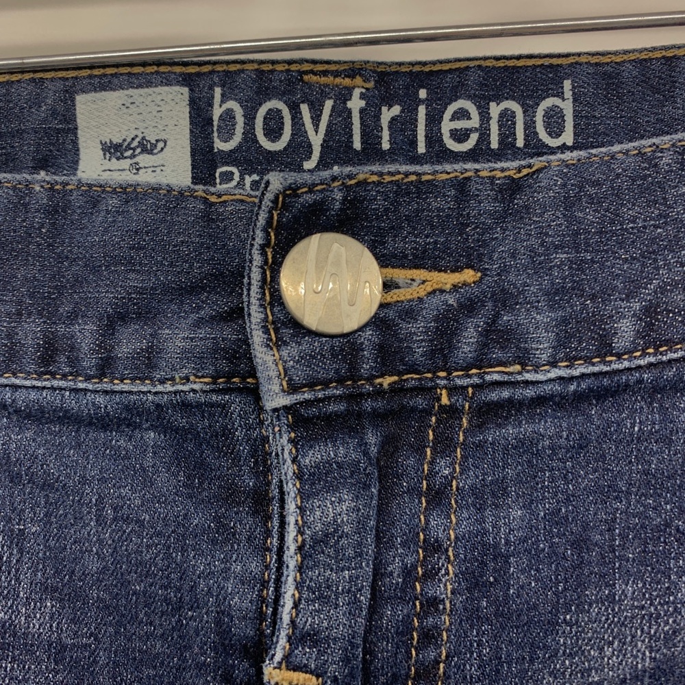 SOS Jeans - Picture 7 of 7